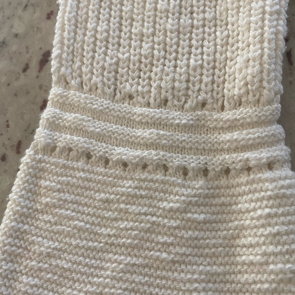 Gorgeous Off-White or Cream Sweater, Detailing, Cotton, Crewneck - Picture 4 of 9